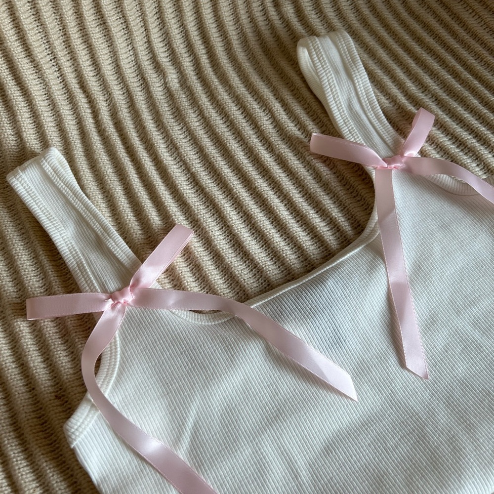 White Ribbed Tank Top with Pink Bows NWOT